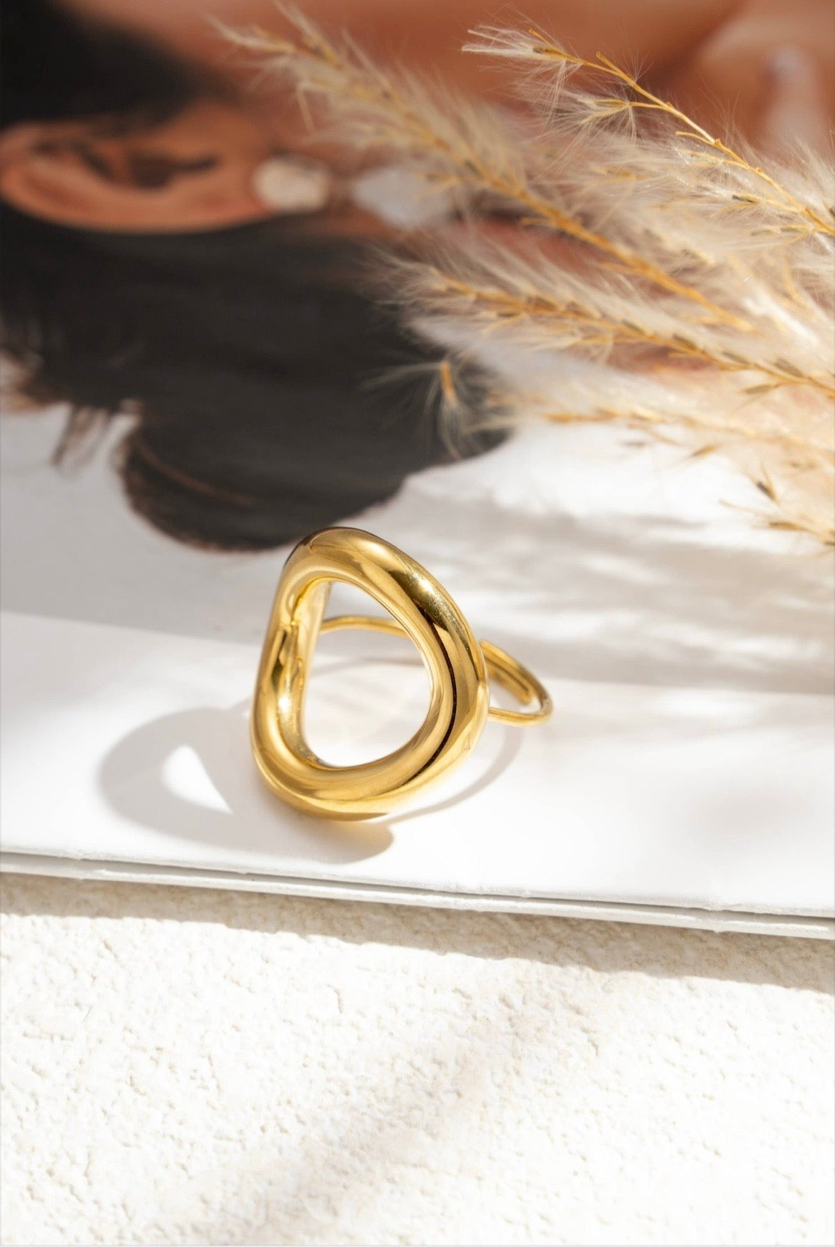 Bague Ovale Sculptée